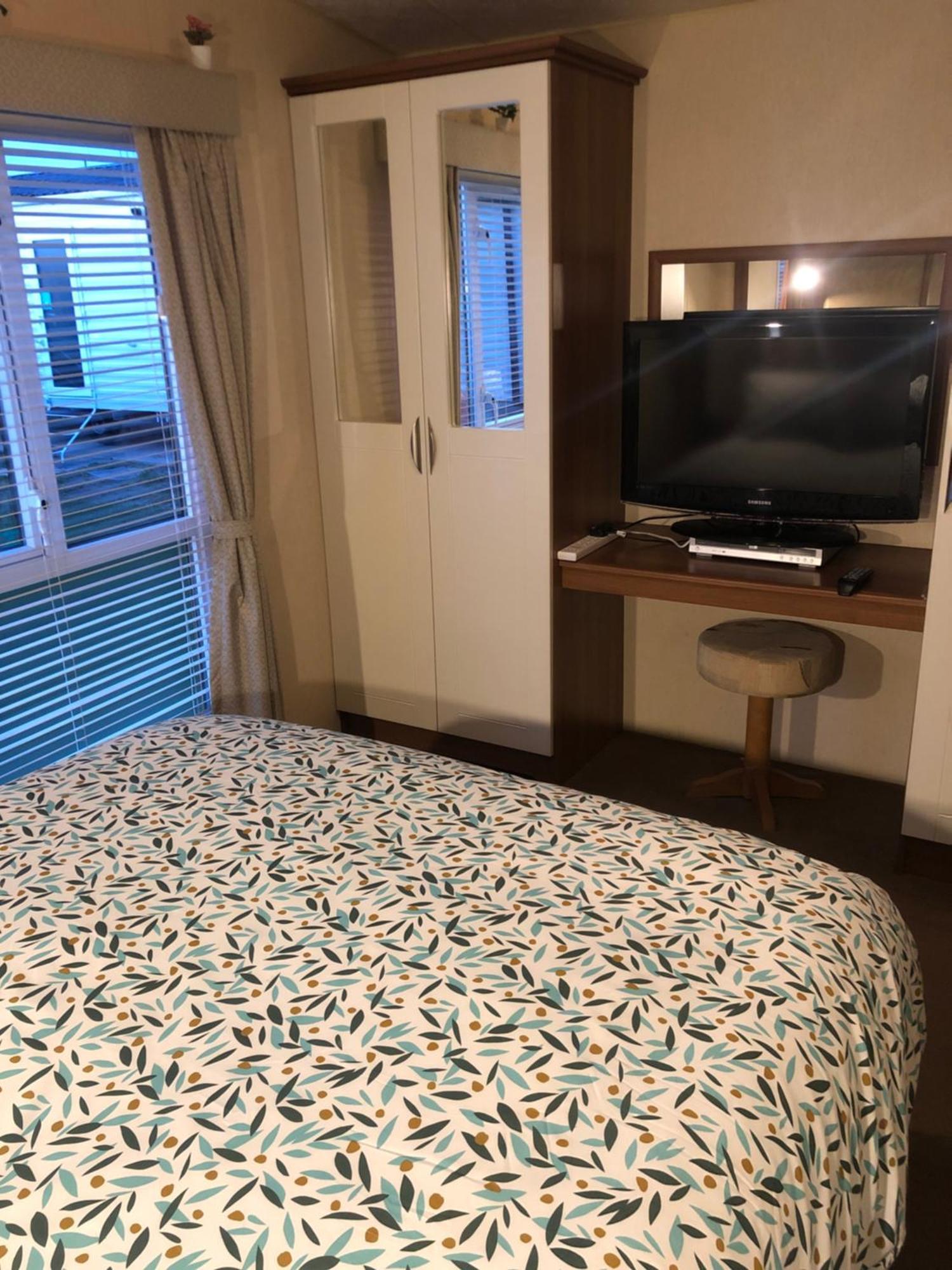 Two X 8 Berth Static Caravan On Lyons Robin Hood Rhyl North Wales Meliden 외부 사진